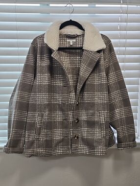 Womans Plaid Sherpa-Collar Jacket - Gray